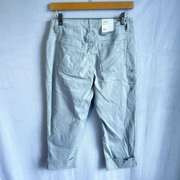 NWT Style & Co Gray Capris Petite Curvy Cuffed - Picture 3 of 3